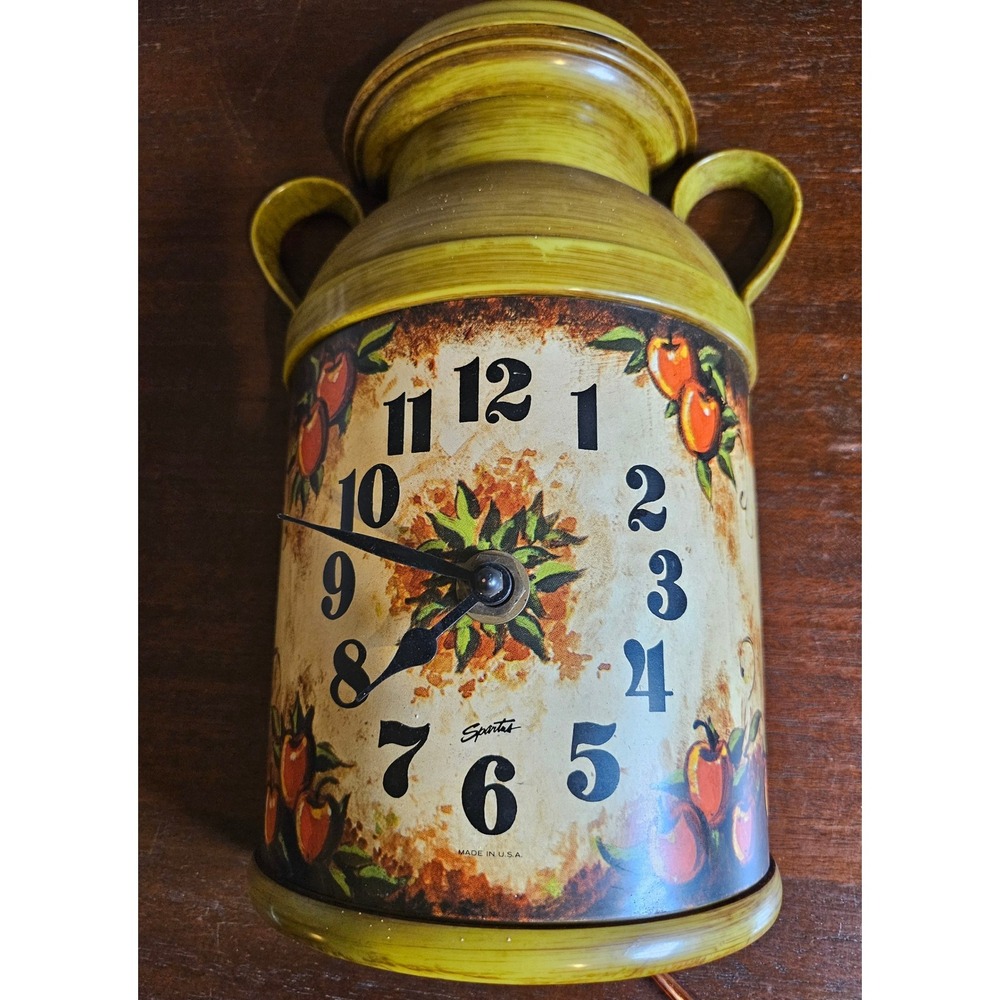 Spartus Milk Can Wall Clock Vintage Green Apple Fruit Farmhouse Kitchen Decor
